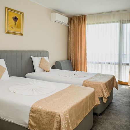 Paradise Hotel & Relax Center Pomorie Exterior foto