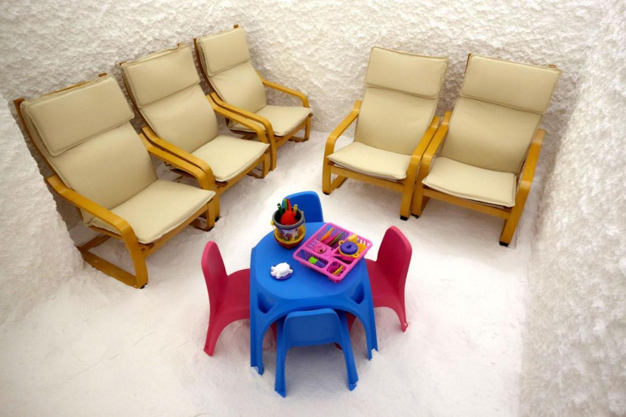Paradise Hotel & Relax Center Pomorie Exterior foto